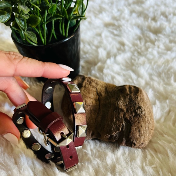 💜🌟SOLD!!!!!!!Rebecca Minkoff Wrap Bracelet🌟💜 - Picture 4 of 6